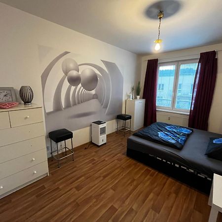 Monfas Apartment Garden City 布拉格 外观 照片