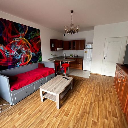 Monfas Apartment Garden City 布拉格 外观 照片