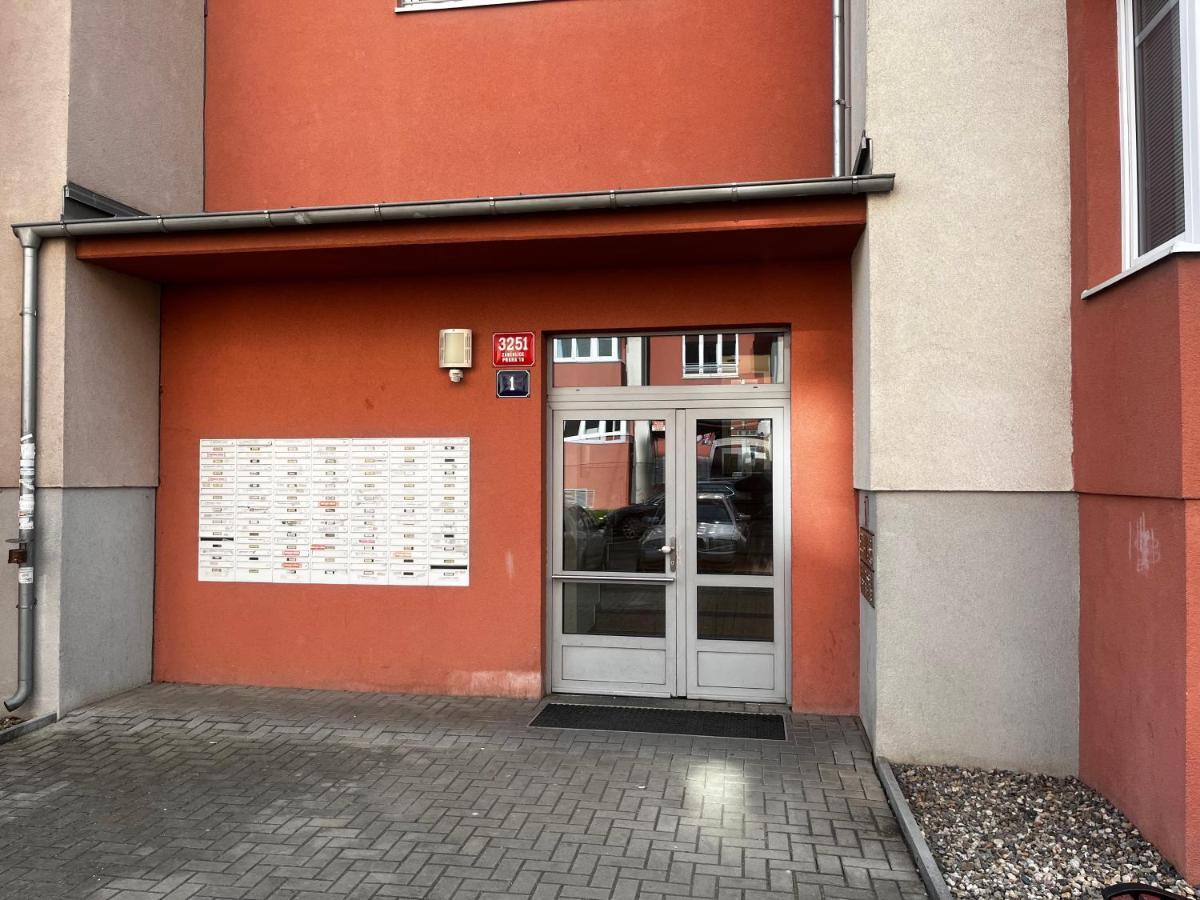 Monfas Apartment Garden City 布拉格 外观 照片